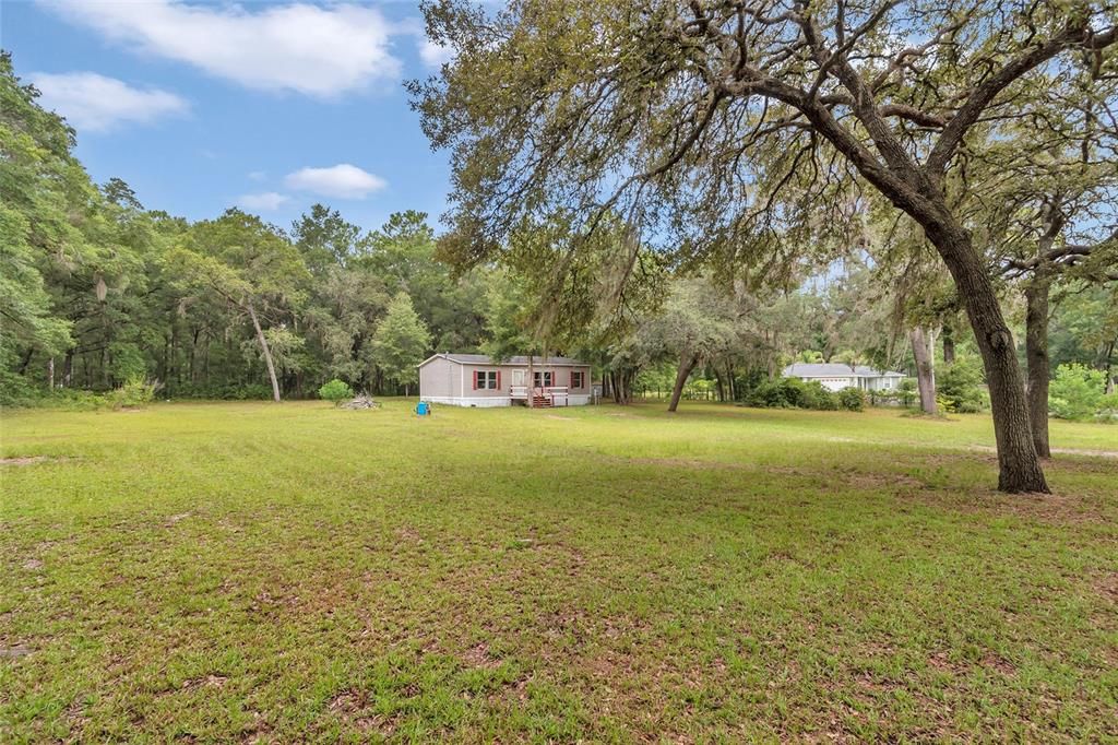 For Sale: $399,900 (6 beds, 4 baths, 2478 Square Feet)