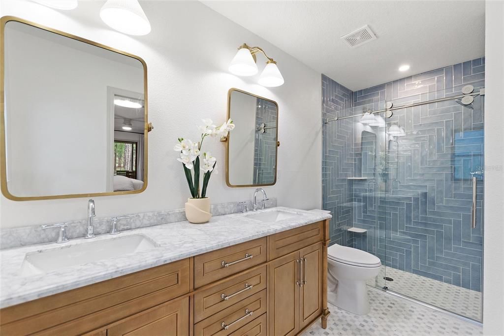 En Venta: $1,899,000 (5 camas, 3 baños, 3033 Pies cuadrados)