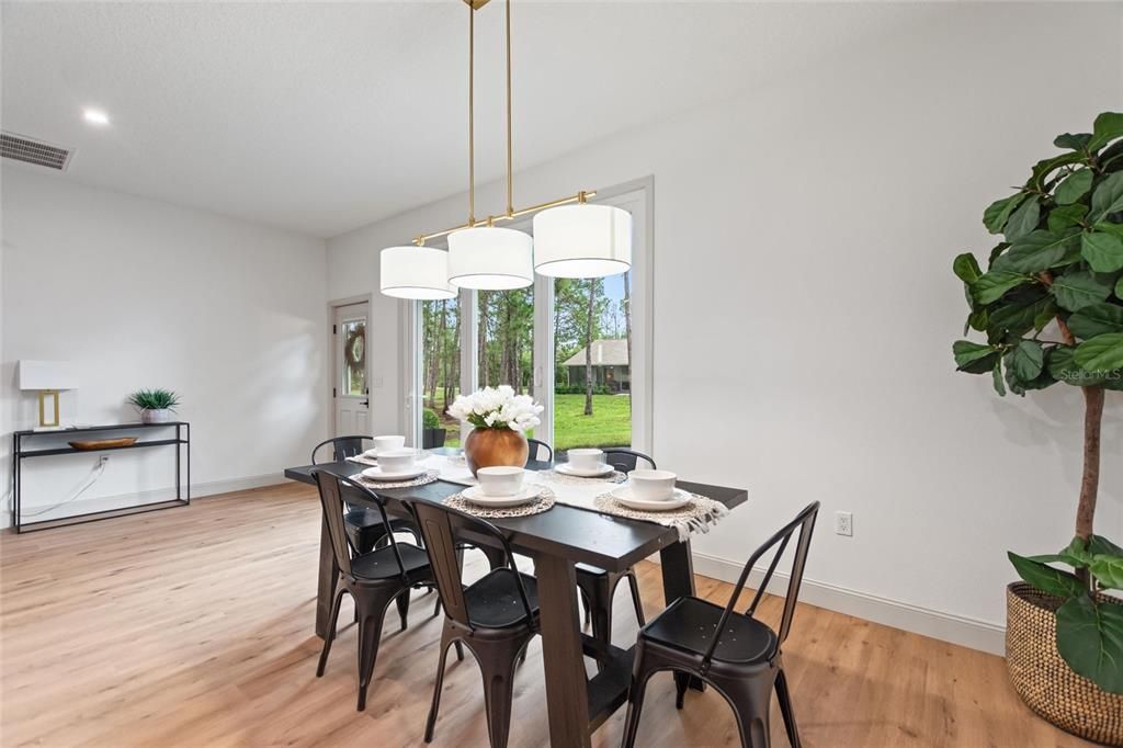 En Venta: $1,899,000 (5 camas, 3 baños, 3033 Pies cuadrados)