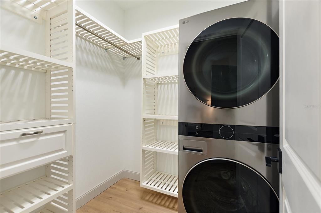 En Venta: $1,899,000 (5 camas, 3 baños, 3033 Pies cuadrados)