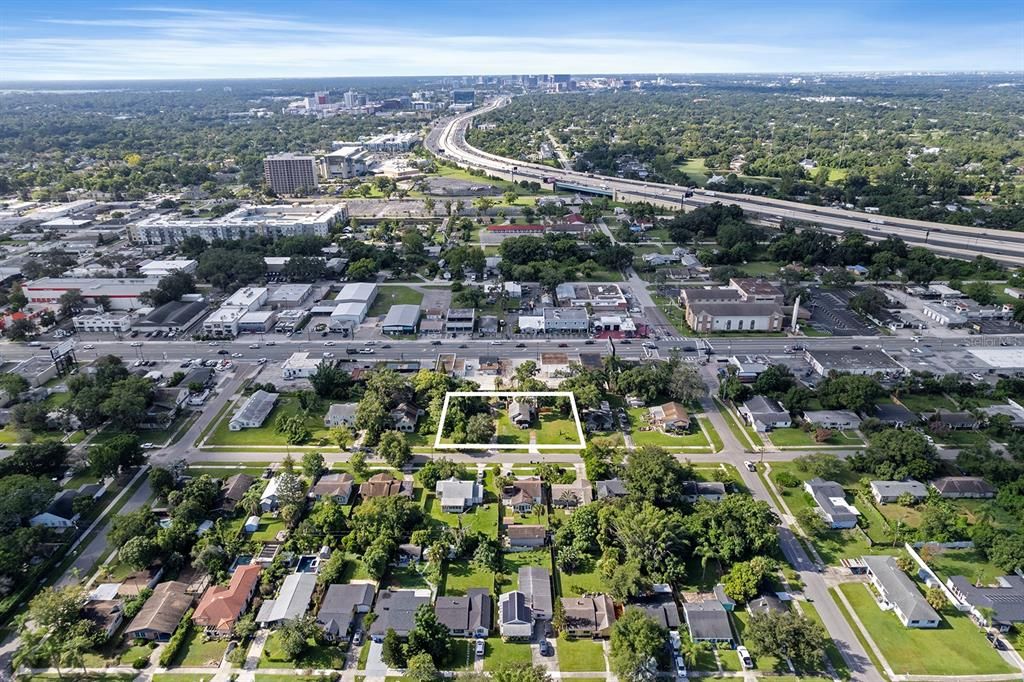 На продажу: $750,000 (0.45 acres)