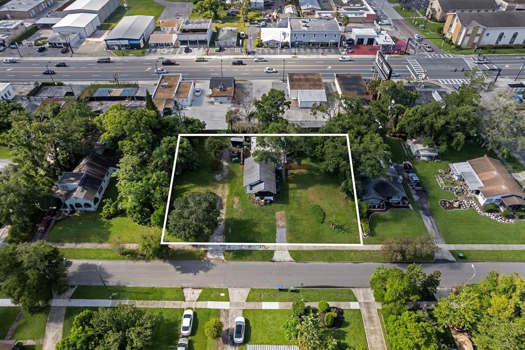 На продажу: $750,000 (0.45 acres)