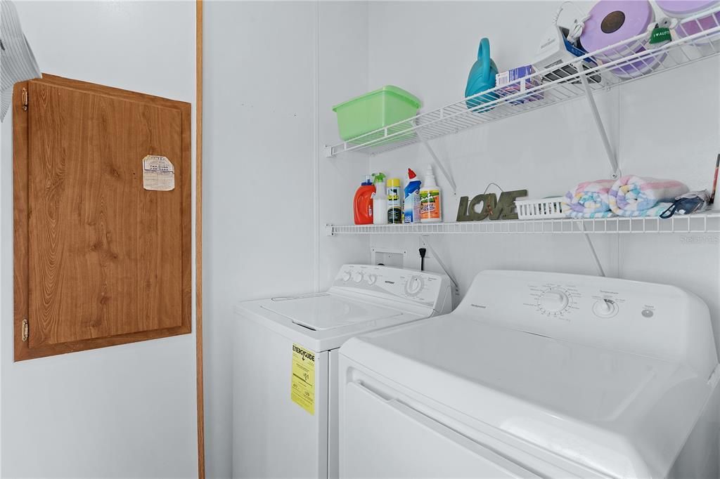 Active With Contract: $190,000 (3 beds, 2 baths, 1736 Square Feet)