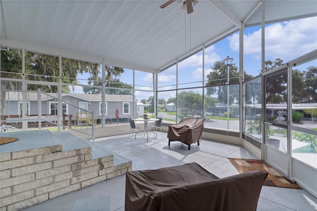 Active With Contract: $190,000 (3 beds, 2 baths, 1736 Square Feet)