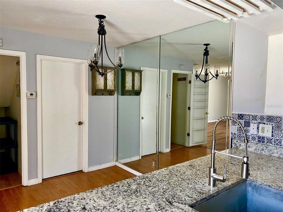 For Sale: $199,000 (2 beds, 2 baths, 1288 Square Feet)