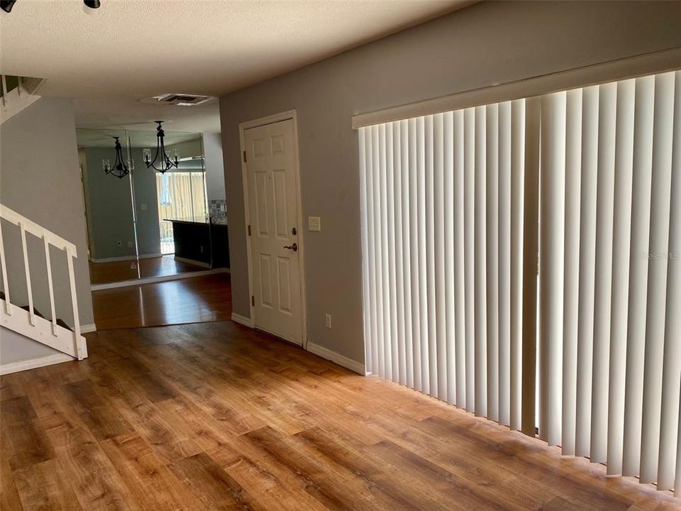 For Sale: $199,000 (2 beds, 2 baths, 1288 Square Feet)