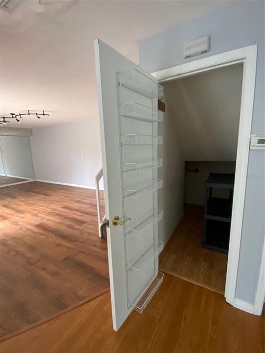 For Sale: $199,000 (2 beds, 2 baths, 1288 Square Feet)