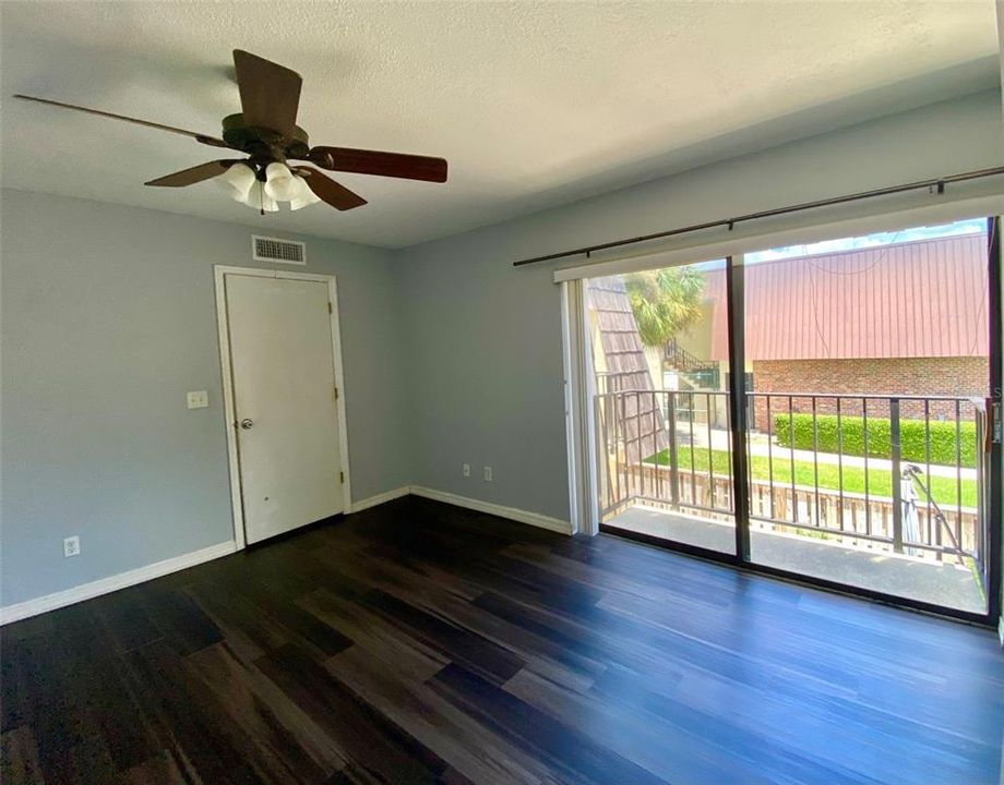 For Sale: $199,000 (2 beds, 2 baths, 1288 Square Feet)