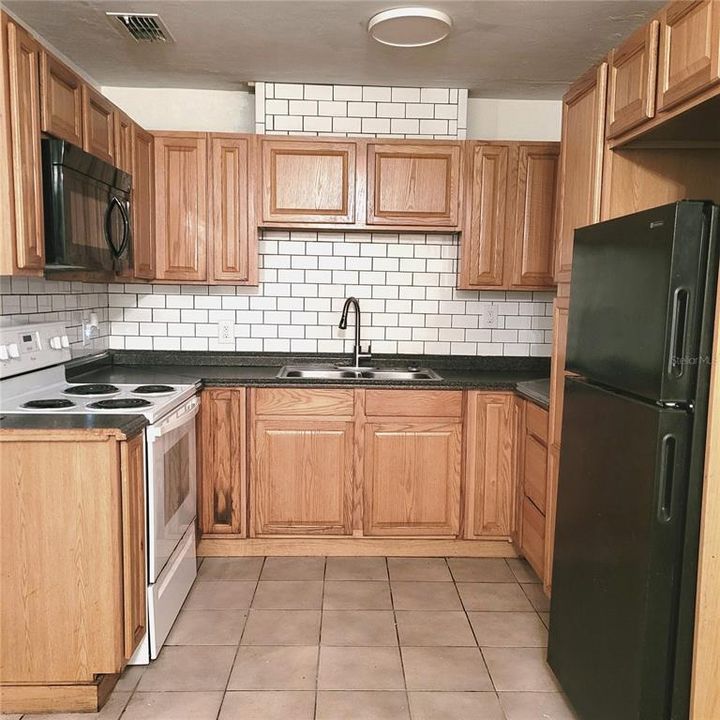 En Venta: $228,998 (3 camas, 1 baños, 1032 Pies cuadrados)