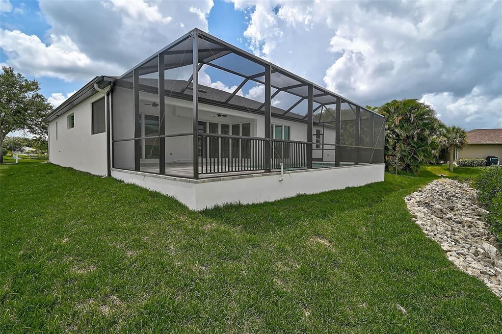 For Sale: $789,000 (3 beds, 2 baths, 2211 Square Feet)