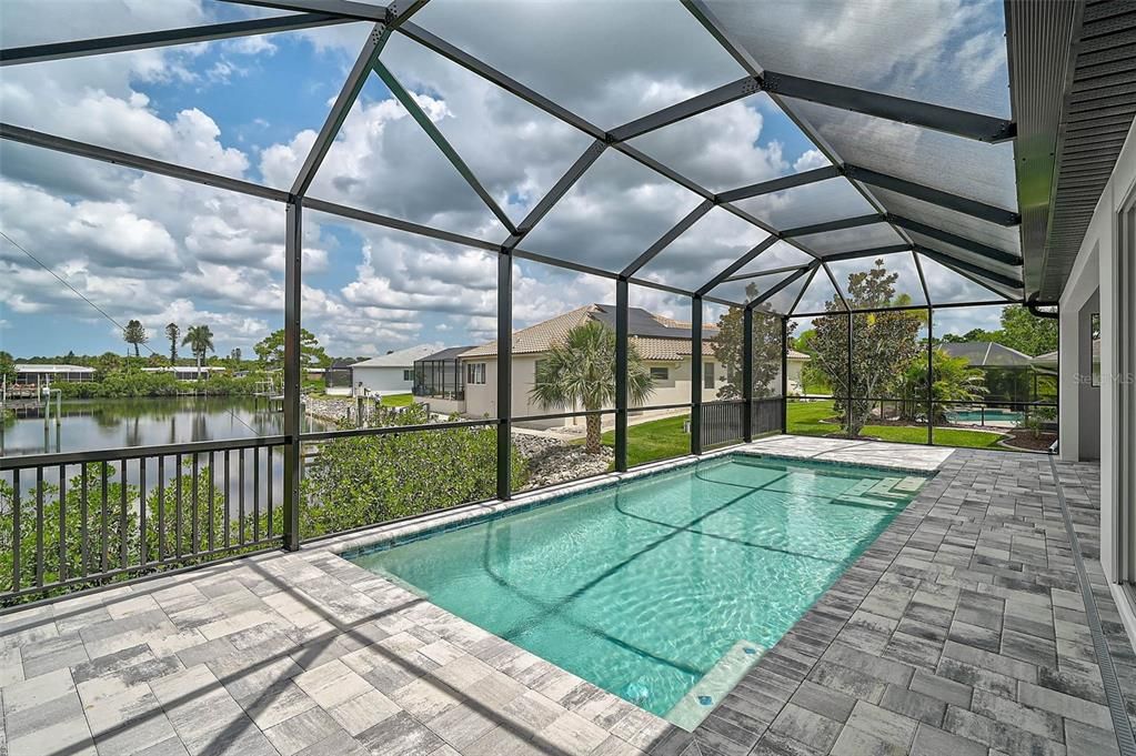 For Sale: $789,000 (3 beds, 2 baths, 2211 Square Feet)