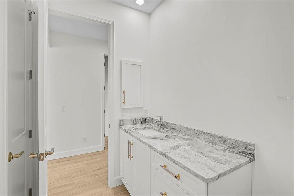 For Sale: $789,000 (3 beds, 2 baths, 2211 Square Feet)