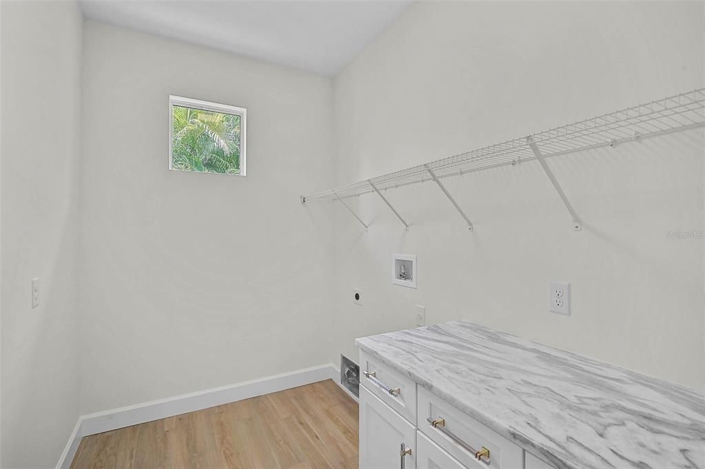 For Sale: $789,000 (3 beds, 2 baths, 2211 Square Feet)