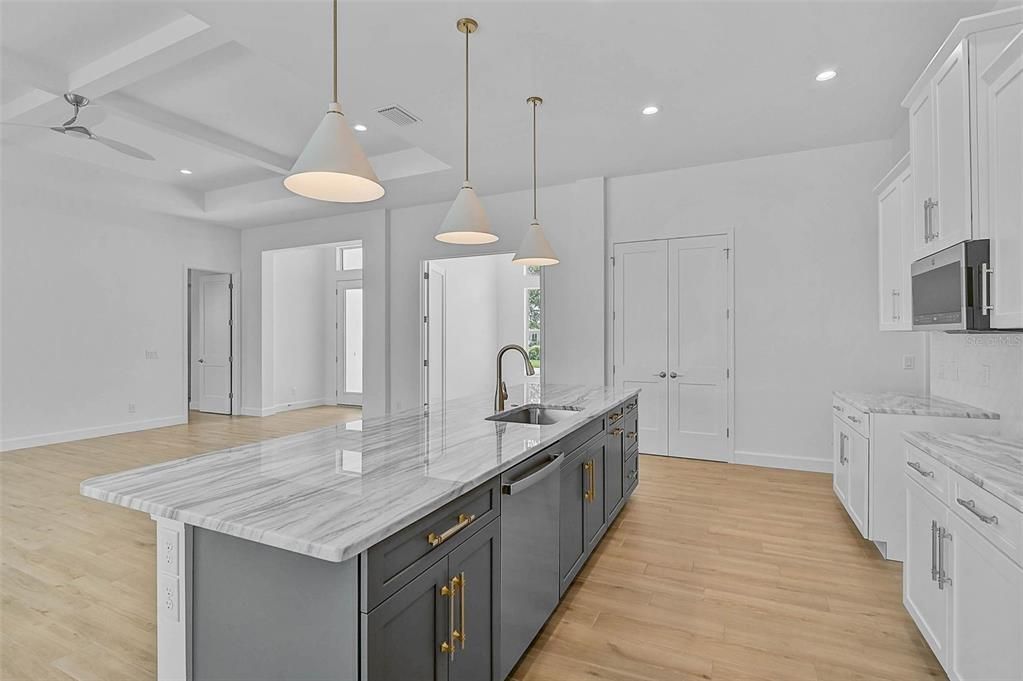 For Sale: $789,000 (3 beds, 2 baths, 2211 Square Feet)