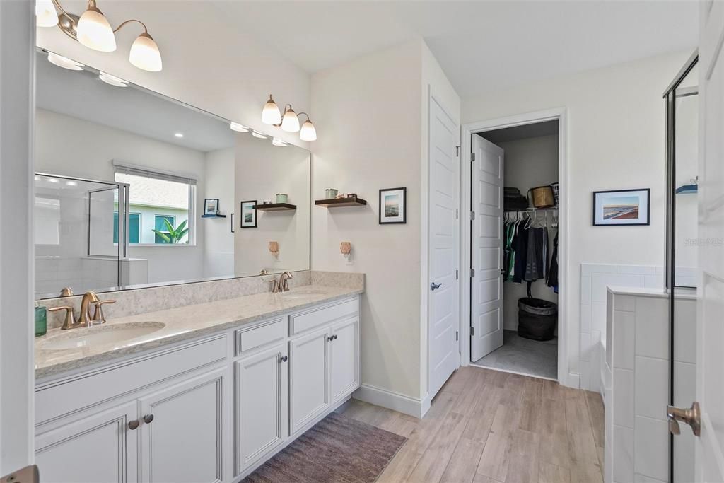 Active With Contract: $449,900 (4 beds, 3 baths, 2106 Square Feet)