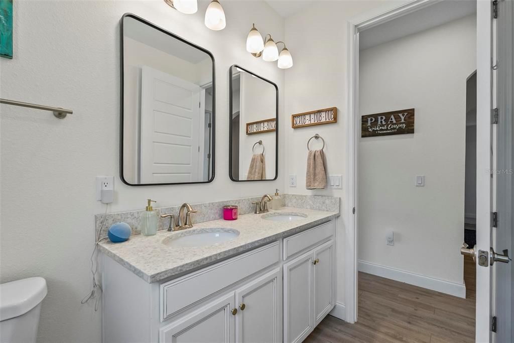 Active With Contract: $449,900 (4 beds, 3 baths, 2106 Square Feet)