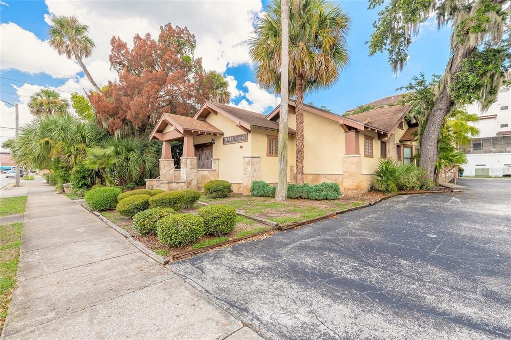 For Sale: $1,910,000 (0 beds, 0 baths, 6042 Square Feet)