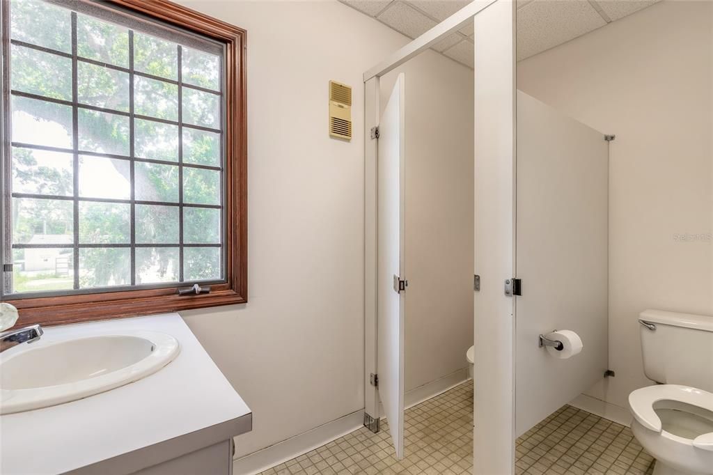 For Sale: $1,910,000 (0 beds, 0 baths, 6042 Square Feet)