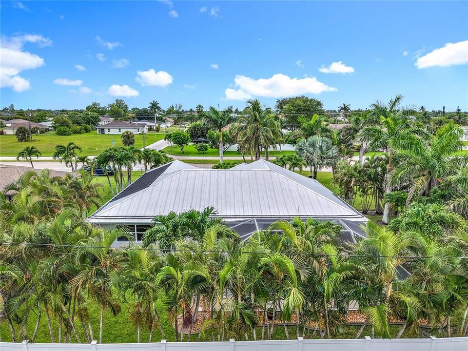 Под контрактом: $399,900 (3 спален, 2 ванн, 1914 Квадратных фут)