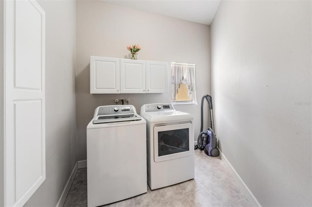 Active With Contract: $695,000 (4 beds, 4 baths, 3227 Square Feet)