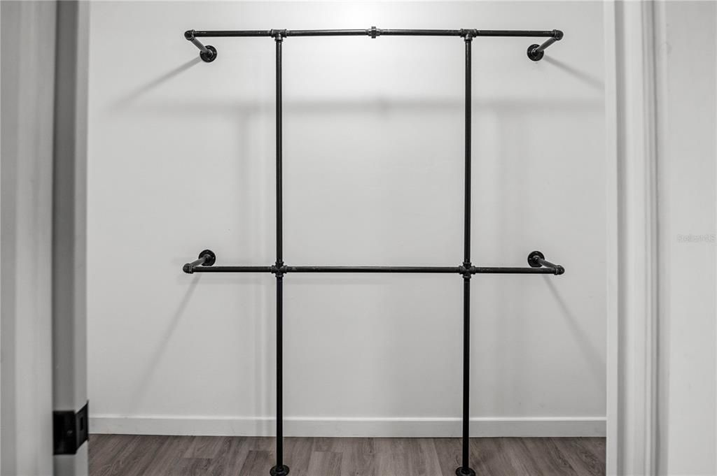 待售: $100,000 (1 贝兹, 1 浴室, 704 平方英尺)