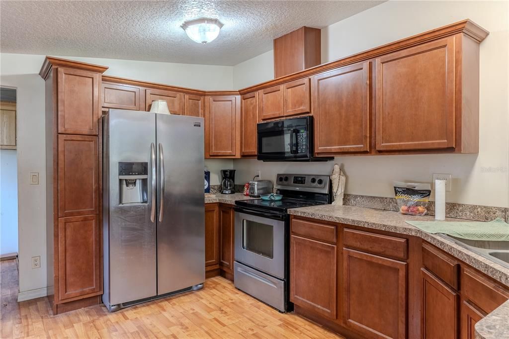 En Venta: $599,900 (6 camas, 4 baños, 2916 Pies cuadrados)