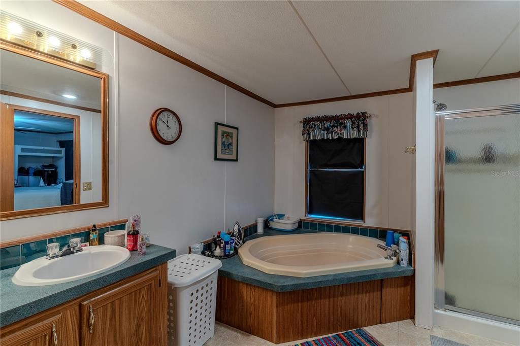 En Venta: $599,900 (6 camas, 4 baños, 2916 Pies cuadrados)