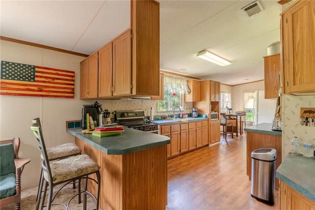 En Venta: $599,900 (6 camas, 4 baños, 2916 Pies cuadrados)