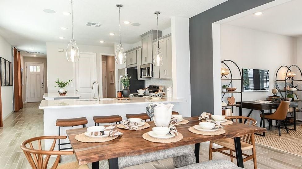 Active With Contract: $389,999 (3 beds, 2 baths, 1790 Square Feet)