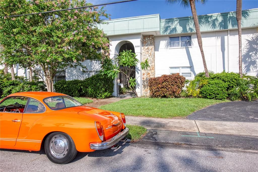 For Sale: $75,000 (1 beds, 1 baths, 538 Square Feet)