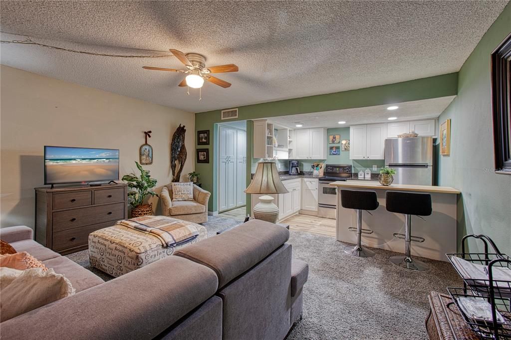 For Sale: $75,000 (1 beds, 1 baths, 538 Square Feet)