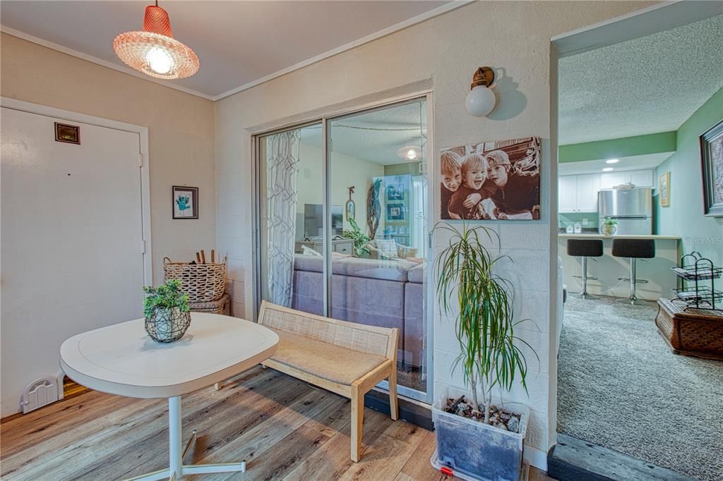 For Sale: $75,000 (1 beds, 1 baths, 538 Square Feet)