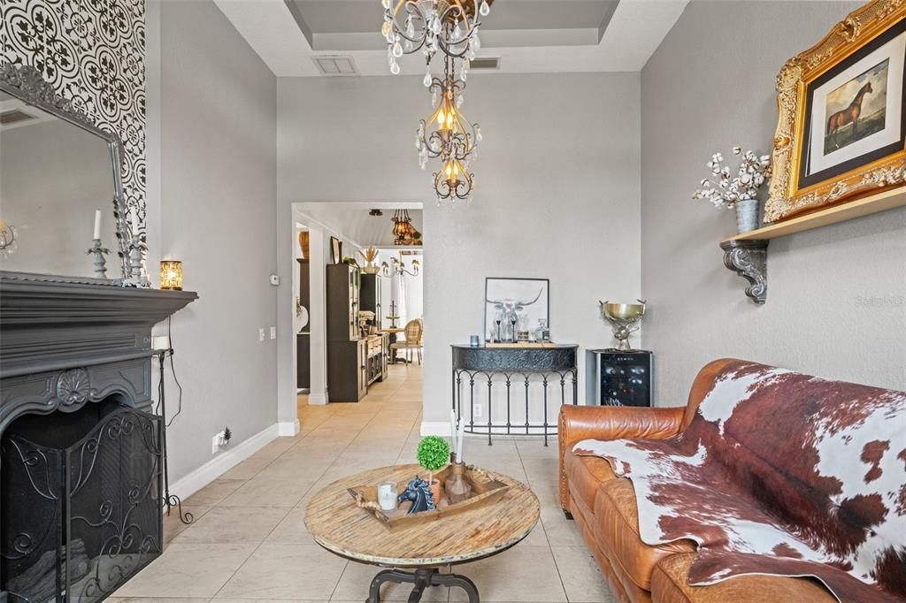 En Venta: $2,299,000 (6 camas, 5 baños, 6200 Pies cuadrados)