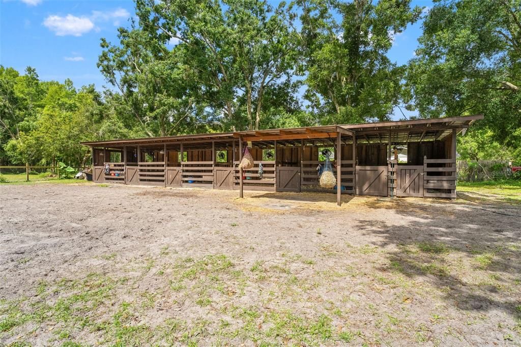 En Venta: $2,299,000 (6 camas, 5 baños, 6200 Pies cuadrados)