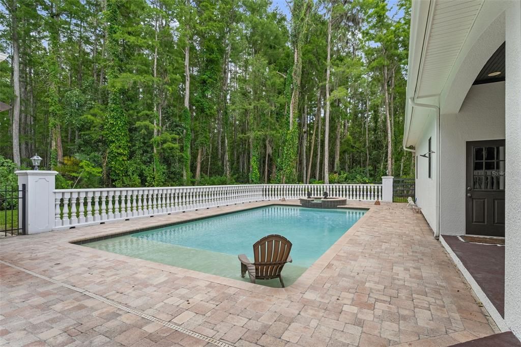 En Venta: $2,299,000 (6 camas, 5 baños, 6200 Pies cuadrados)