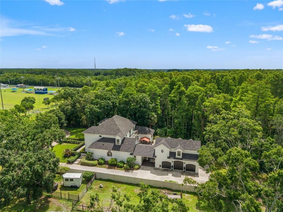 En Venta: $2,299,000 (6 camas, 5 baños, 6200 Pies cuadrados)