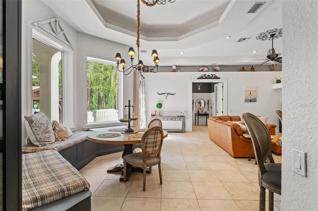 En Venta: $2,299,000 (6 camas, 5 baños, 6200 Pies cuadrados)