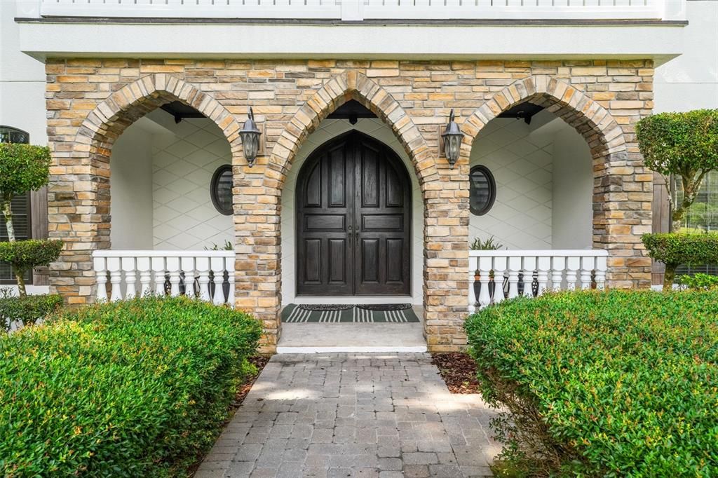 En Venta: $2,299,000 (6 camas, 5 baños, 6200 Pies cuadrados)