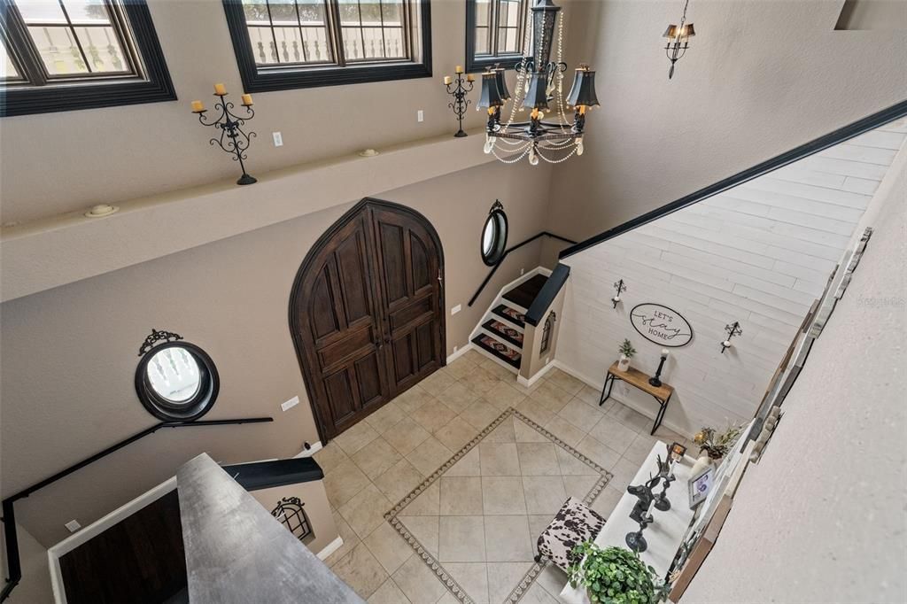 En Venta: $2,299,000 (6 camas, 5 baños, 6200 Pies cuadrados)