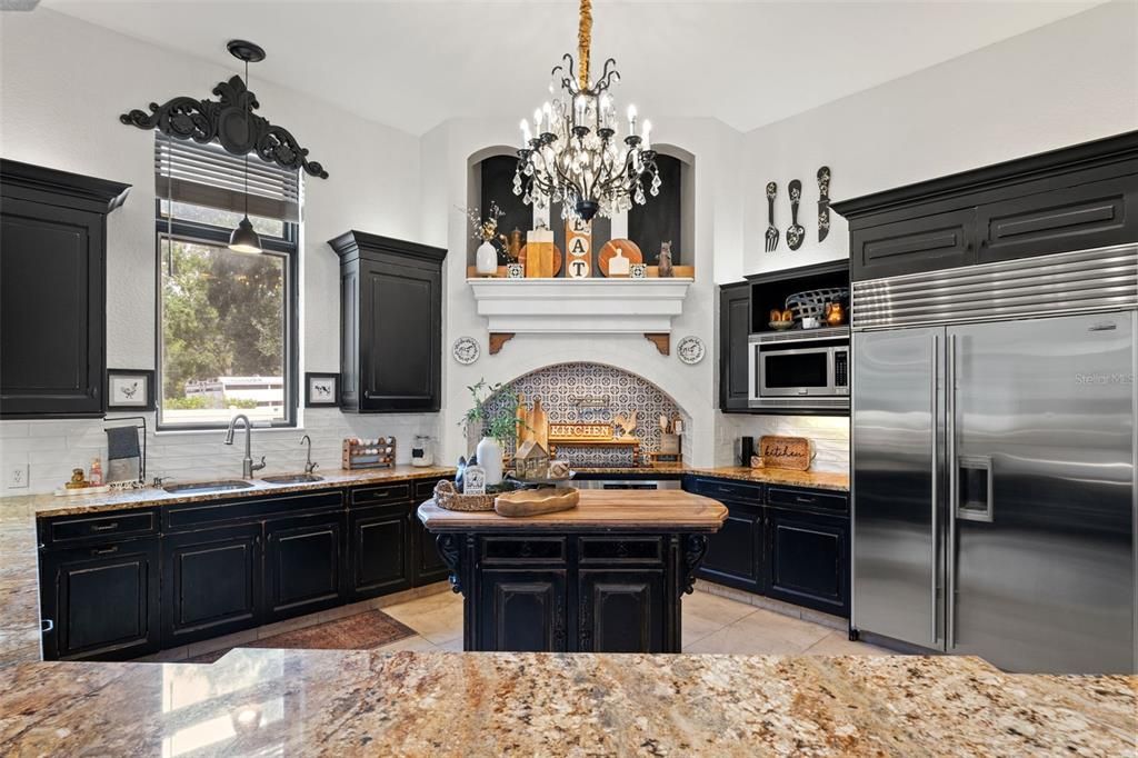 En Venta: $2,299,000 (6 camas, 5 baños, 6200 Pies cuadrados)