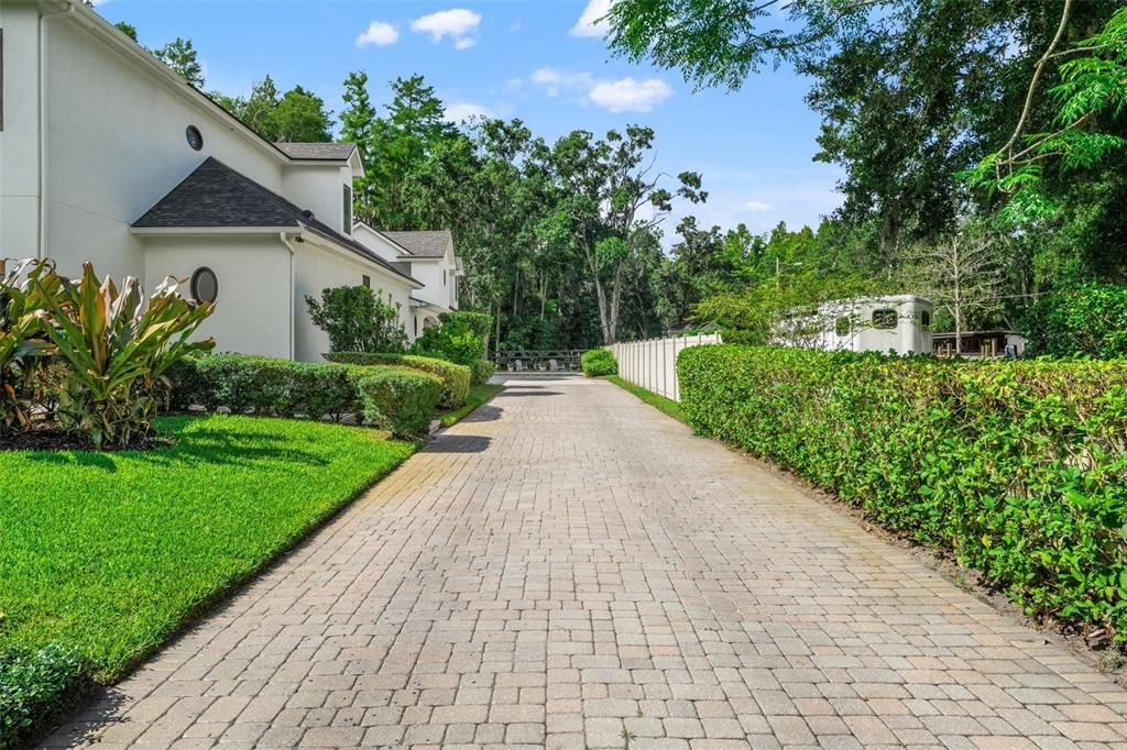 En Venta: $2,299,000 (6 camas, 5 baños, 6200 Pies cuadrados)