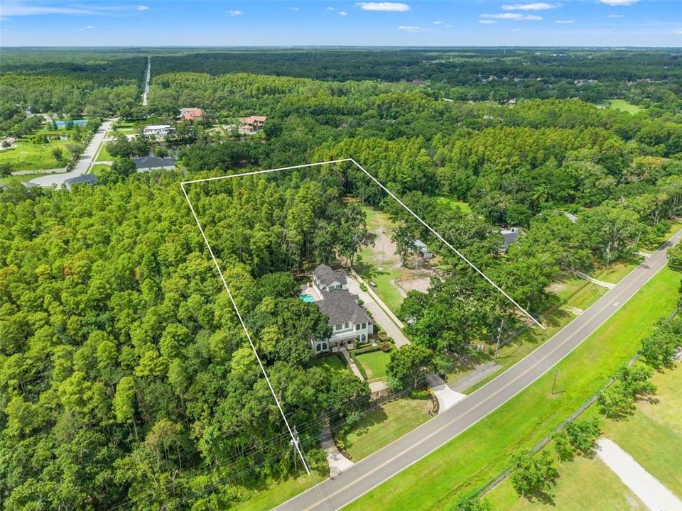 En Venta: $2,299,000 (6 camas, 5 baños, 6200 Pies cuadrados)