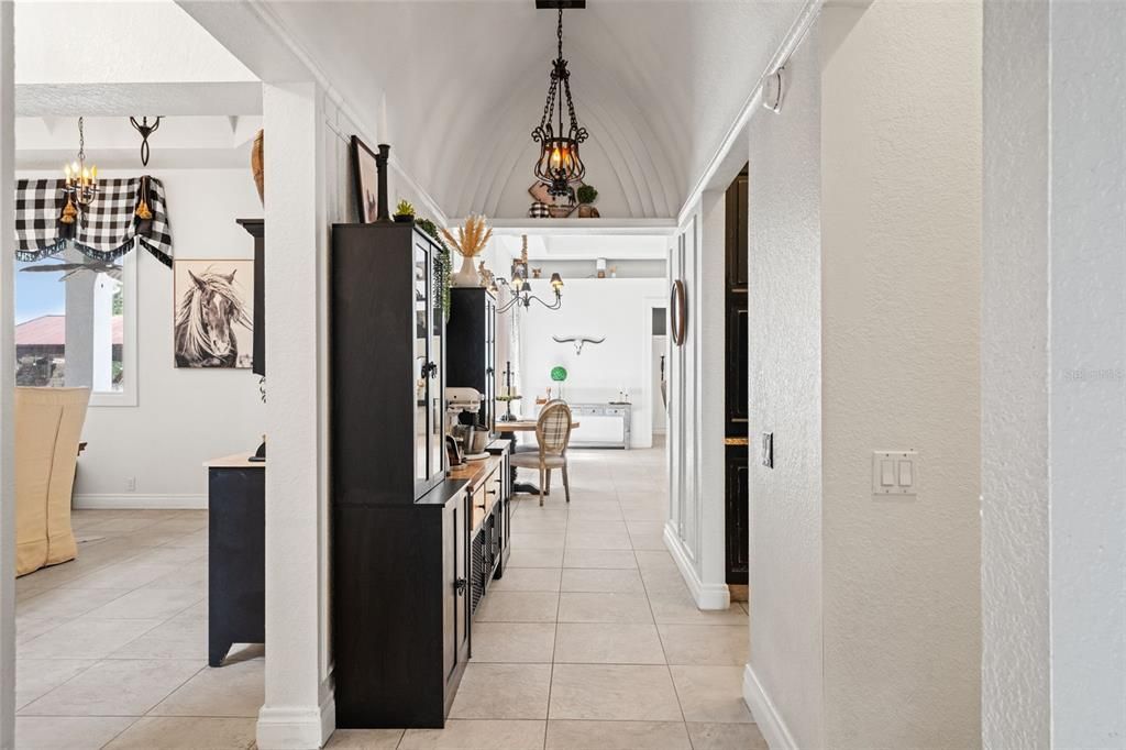 En Venta: $2,299,000 (6 camas, 5 baños, 6200 Pies cuadrados)