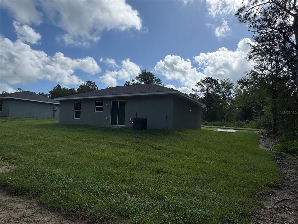 Active With Contract: $194,900 (3 beds, 2 baths, 1000 Square Feet)