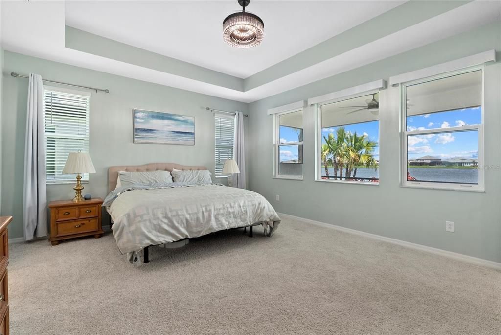 Active With Contract: $900,000 (4 beds, 4 baths, 3284 Square Feet)