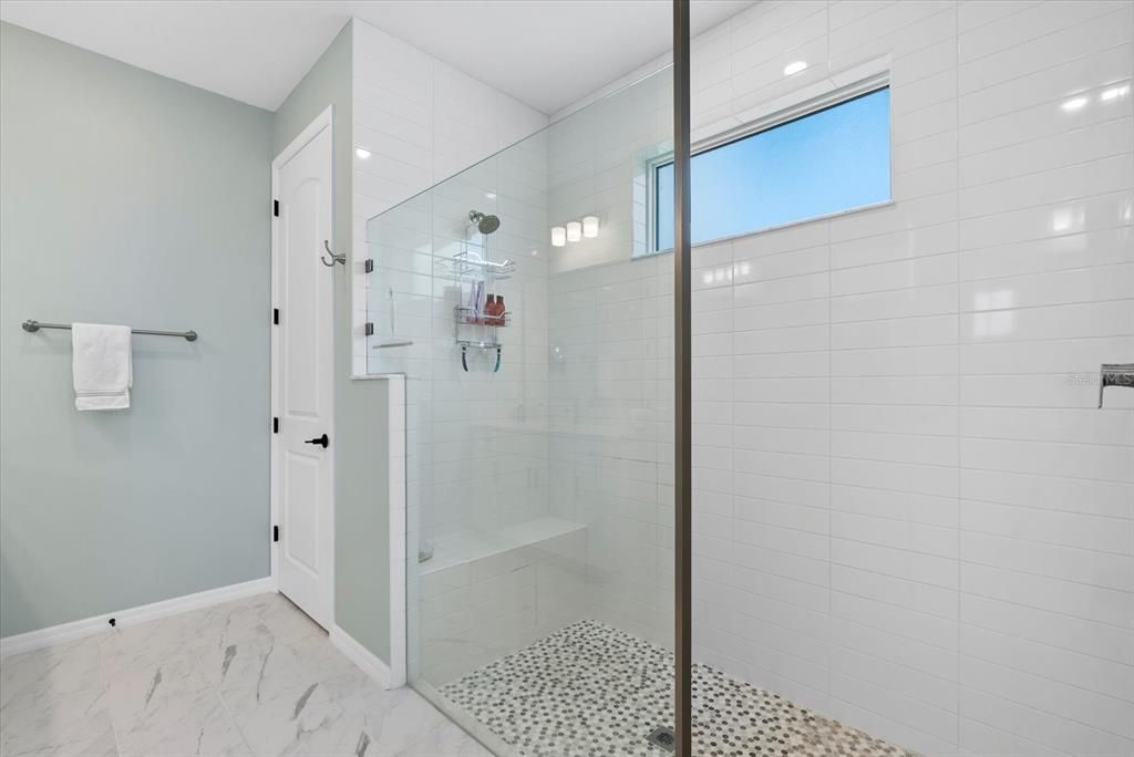 Active With Contract: $900,000 (4 beds, 4 baths, 3284 Square Feet)