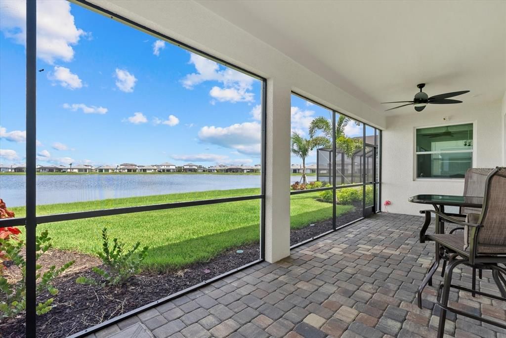 Active With Contract: $900,000 (4 beds, 4 baths, 3284 Square Feet)