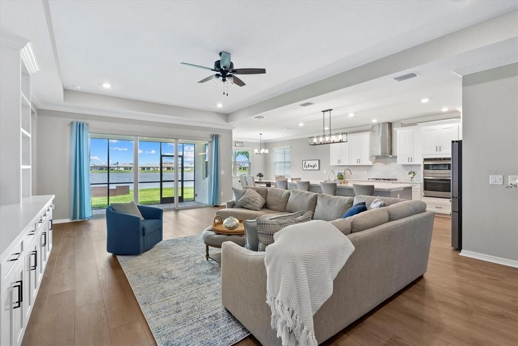 Active With Contract: $900,000 (4 beds, 4 baths, 3284 Square Feet)