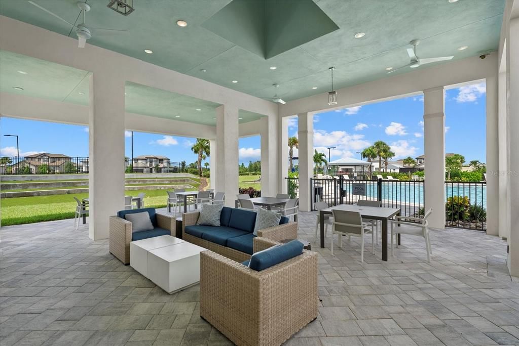 Active With Contract: $900,000 (4 beds, 4 baths, 3284 Square Feet)