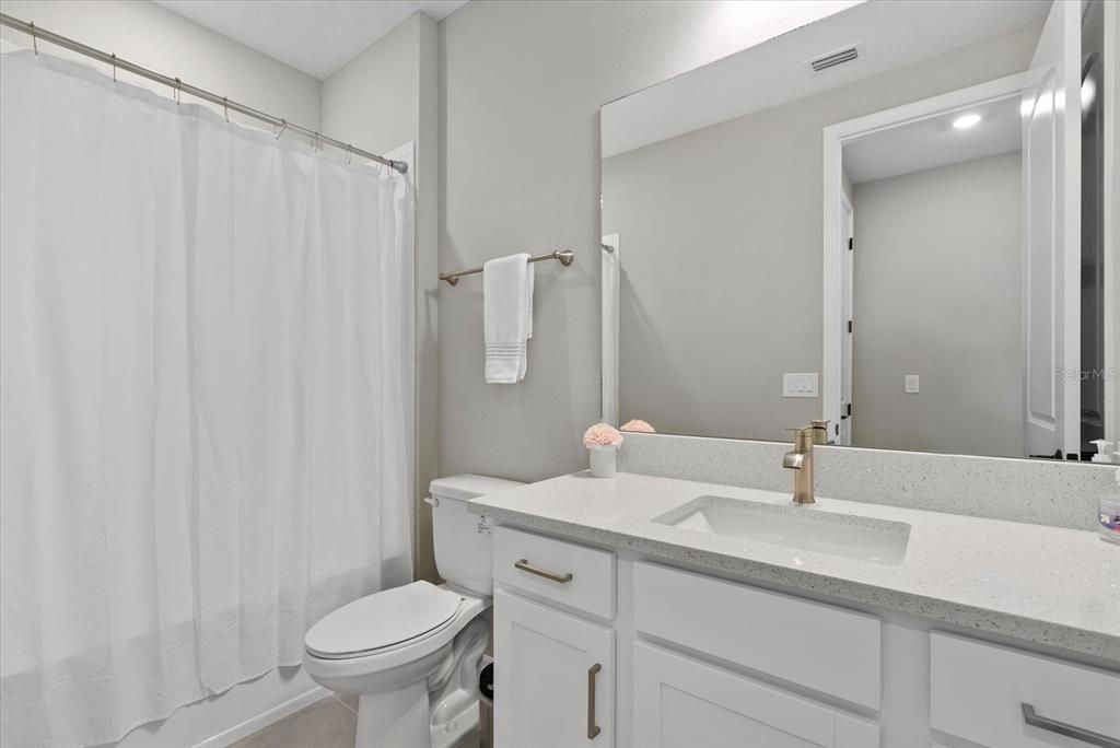 Active With Contract: $900,000 (4 beds, 4 baths, 3284 Square Feet)